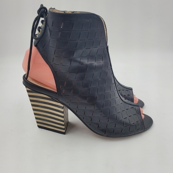 House of Harlow 1960 Women's Black Rilie Open Toe Leather Booties Size EU 36 - Picture 6 of 14